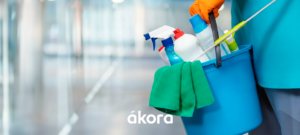 Benefícios ao padronizar os panos de limpeza por cor em empresa de facilities
